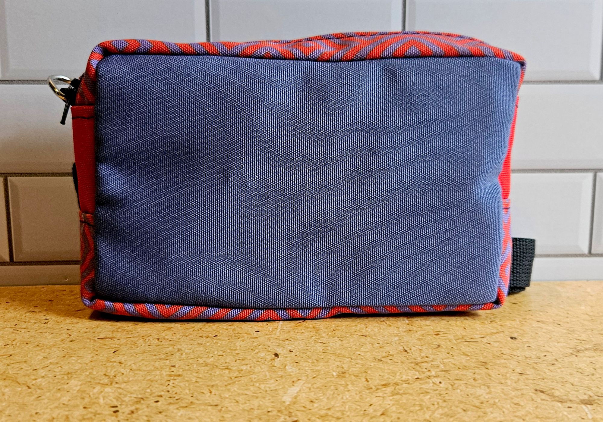 Blue-Red-Pattern-Fanny-Pack-Front Blue-Red-Pattern-Fanny-Pack-Front